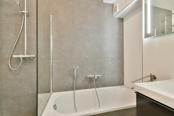 Medium property photo - Van Boshuizenstraat 491, 1082 AS Amsterdam